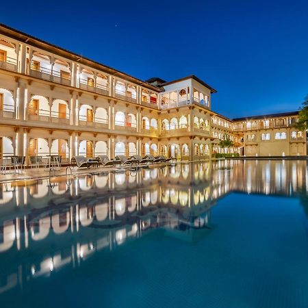 Holiday Resort & Spa A Unit Of S Poddar Group Gāndhīdhām Εξωτερικό φωτογραφία