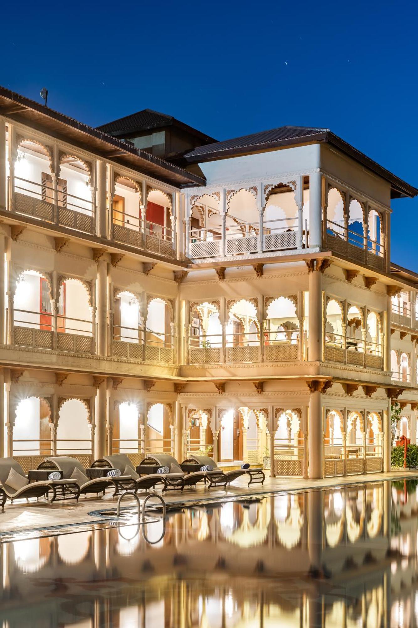 Holiday Resort & Spa A Unit Of S Poddar Group Gāndhīdhām Εξωτερικό φωτογραφία