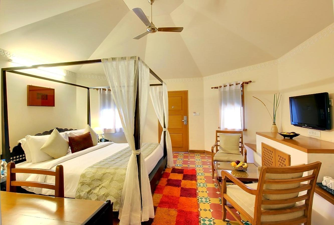 Holiday Resort & Spa A Unit Of S Poddar Group Gāndhīdhām Εξωτερικό φωτογραφία