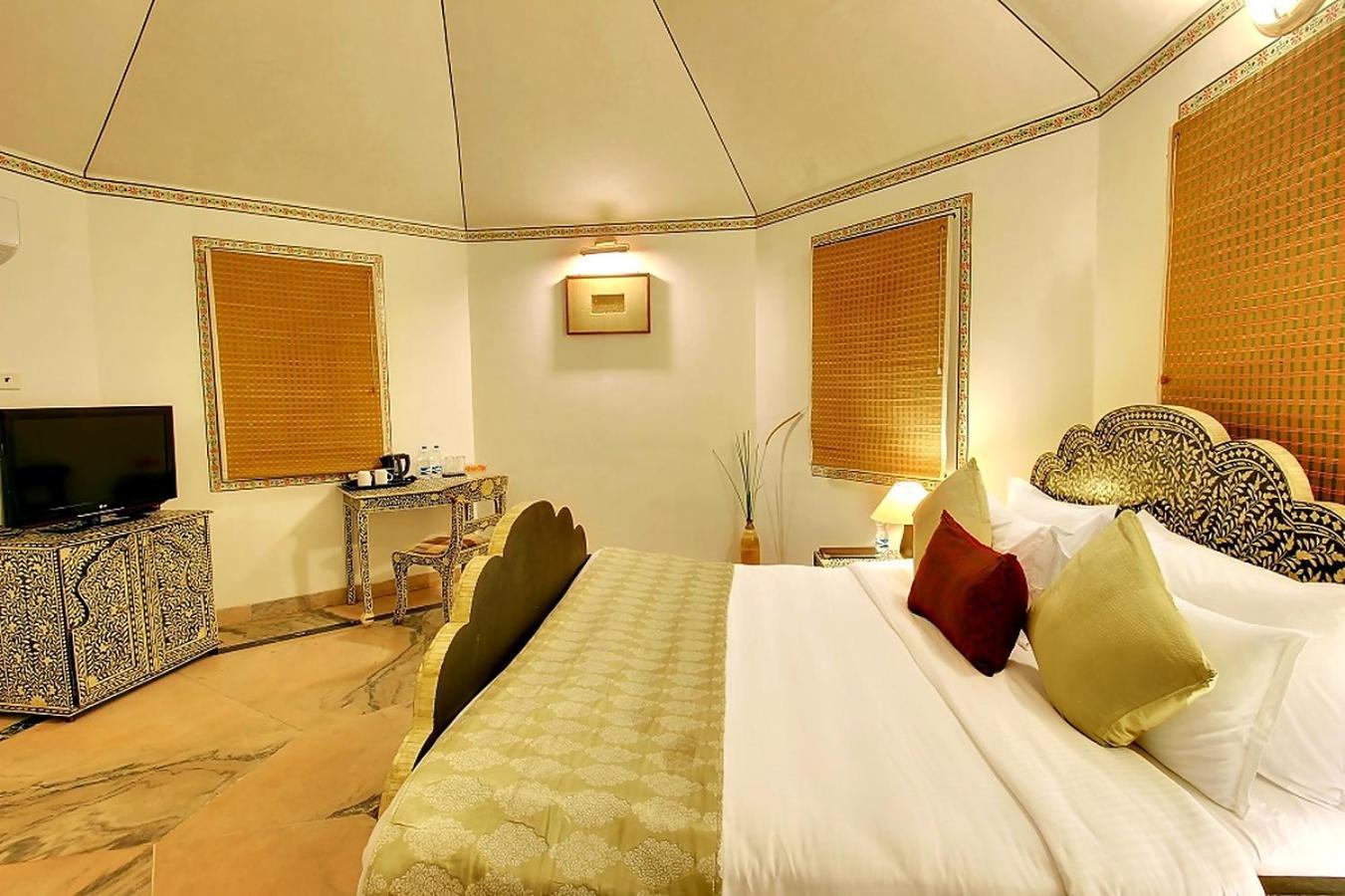 Holiday Resort & Spa A Unit Of S Poddar Group Gāndhīdhām Εξωτερικό φωτογραφία